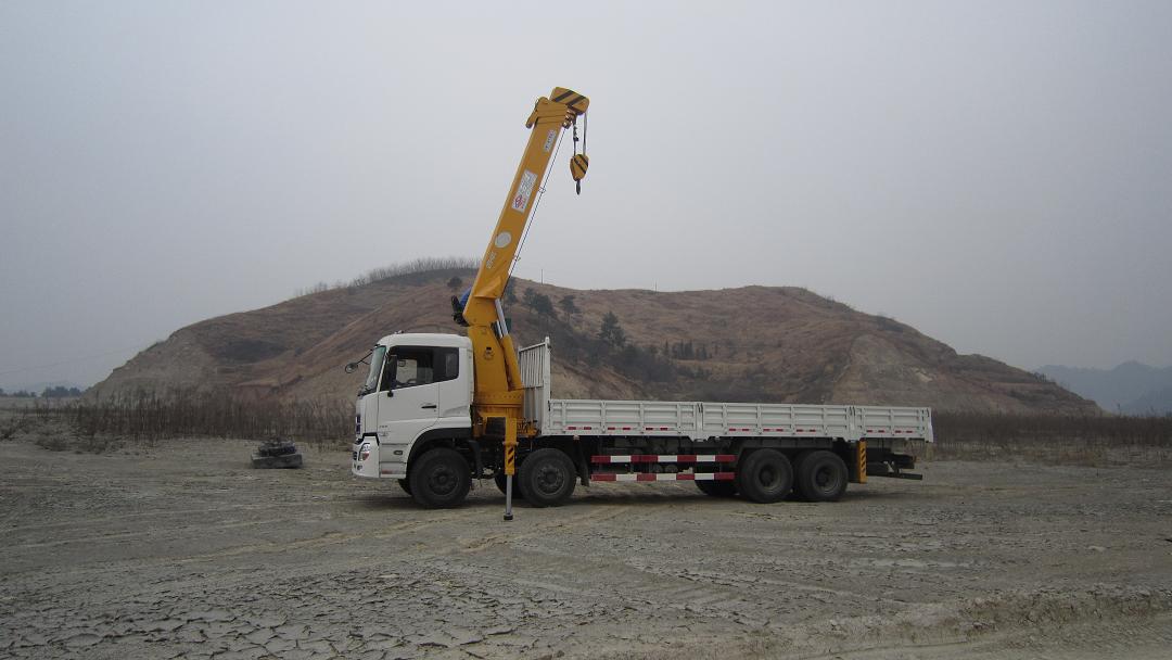 石煤16噸吊機、廠家銷售0719-8028028 石煤16噸吊機、廠家銷售0719-8028028