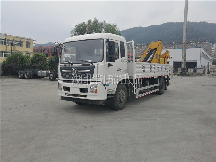 DWJ5180JJHD6計(jì)量檢衡車(SQZ132吊機(jī))左前 DWJ5180JJHD6計(jì)量檢衡車(SQZ132吊機(jī))左前